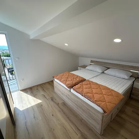 Apartment Lescanec *
