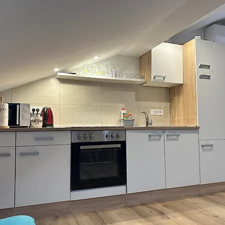 Apartment Lescanec