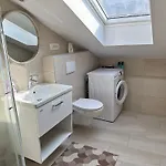 Apartment Lescanec *